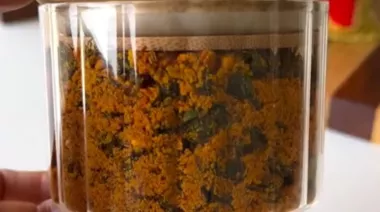 Methi besan spice premix with whole spices and besan 4